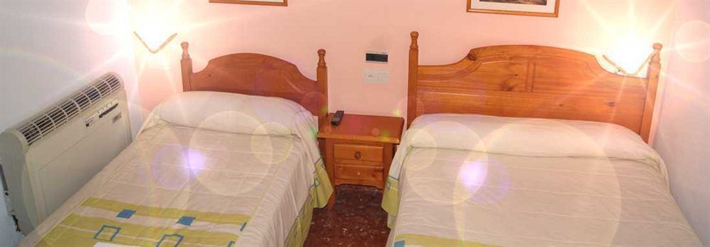 Hotel Al-Andalus Peal, En Cazorla Comarca Peal De Becerro Buitenkant foto